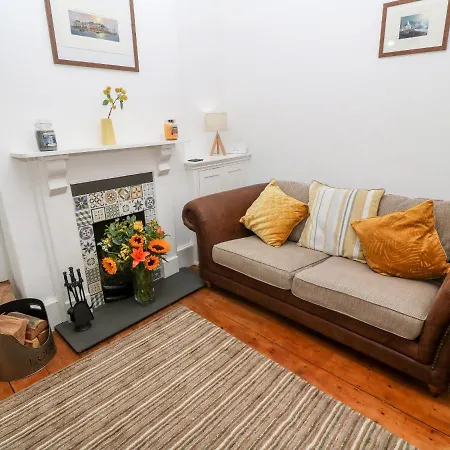 5 Parc Terrace Holiday home *